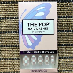 Red Aspen Nail Dashes- Butterfly, Everly